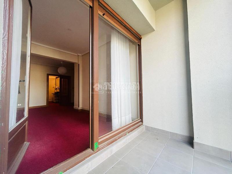 Foto c2431fce-985f-4b31-95f0-3a52dd21c51b. Etagenwohnung mit heizung in Santutxu-Basarrate Bilbao