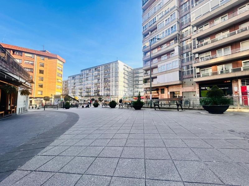 Foto bc764b0c-13ba-43c8-b6e1-7aecb6e201ea. Piso  en venta en Santutxu-Basarrate Bilbao