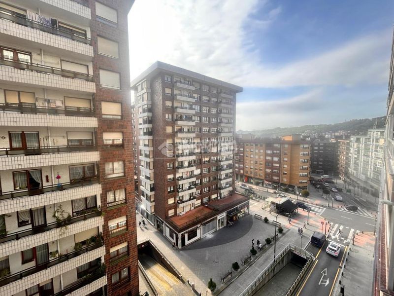 Foto f083cef6-5cf0-4e31-92a5-7f8fe43378c8. Piso  en venta en Santutxu-Basarrate Bilbao