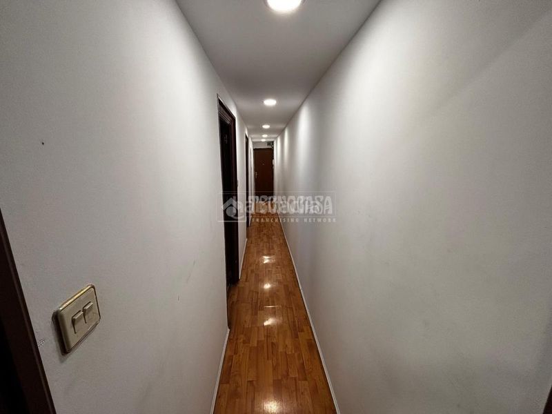 Foto 4759f384-bef4-42df-bb05-79a49a7594f8. Pis amb calefacció a Casco Viejo Bilbao