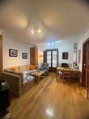Etagenwohnung in Centro. Piso en calle san antonio