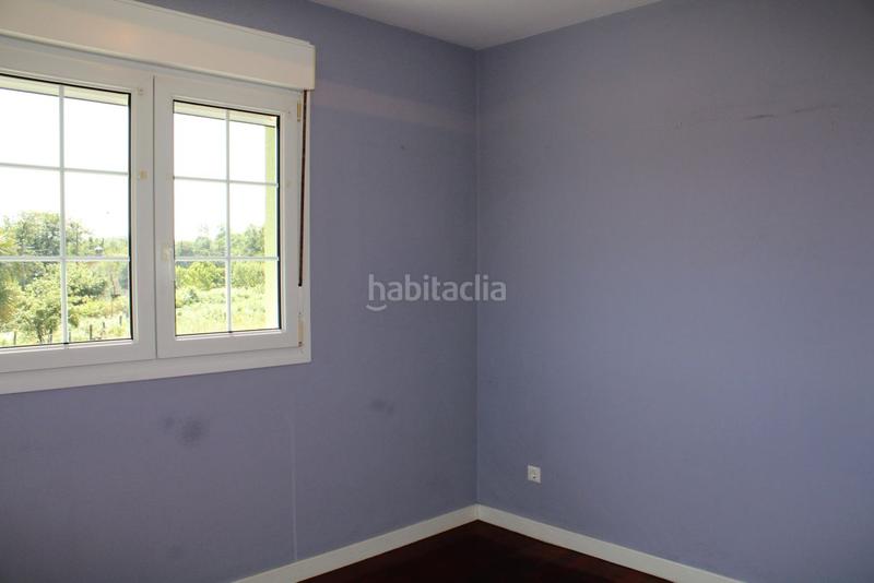 Foto 5dd0dac8-cbf8-4ace-8889-37e1e25d9508. Chalet en Grado