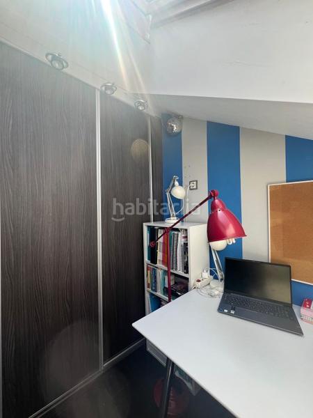 Foto 1f0b8649-5fa3-417c-8d00-7eab37d9f399. Piso expectacular piso bajo cubierta en la zona de cuatro caminos en Gijón