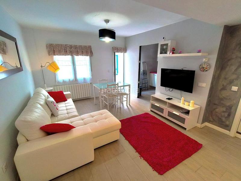 Foto b8090f9a-a0f9-4f19-b0b2-1296d6a76f13. Alquiler piso alquiler residencial en el barrio del Llano con terraza en Gijón