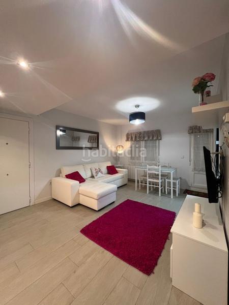 Foto f5a945eb-8aeb-403c-bd4e-3a5cd15635d2. Alquiler piso alquiler residencial en el barrio del Llano con terraza en Gijón