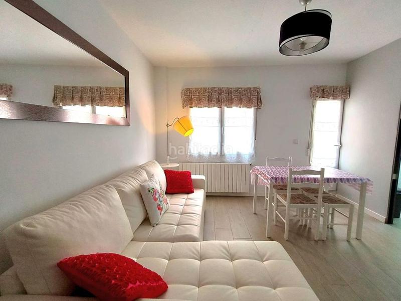 Foto 2894c83a-0b3d-48b1-9029-186f428c7c0a. Rent flat with heating in Llano Gijón
