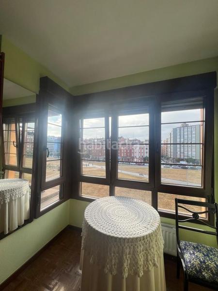 Foto d1061928-507e-4856-9fcf-19e1a467b4fc. Piso apartamento a escasos pasos de la playa en Centro Gijón