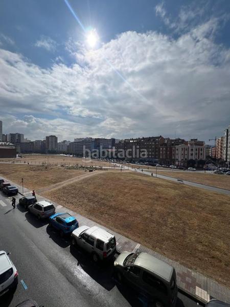 Foto 1b9de58b-3859-4ee0-baa5-b9f1b5870f1e. Etagenwohnung mit heizung in Centro Gijón