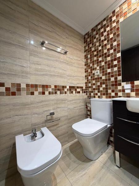 Foto 675c1e1c-29fc-4de7-8ef8-5dd0bf9ddf6d. Location appartement avec chauffage dans El Natahoyo Gijón