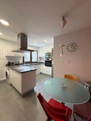 Appartement à El Polígono. Piso en la avenida portugal, 33, laviada gijón