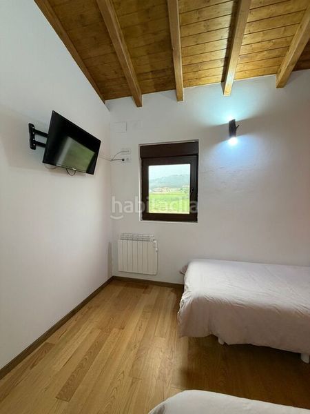 Foto 0ca392e1-2049-4f50-aa1d-626cb6a3232a. Casa adossada amb calefacció aparcament a Cudillero