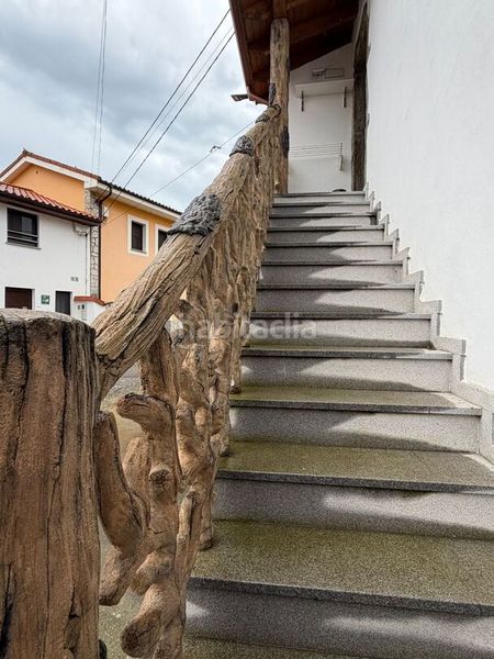 Foto ffb00763-5c02-474d-b61f-d292ada18e01. Casa adossada amb calefacció aparcament a Cudillero