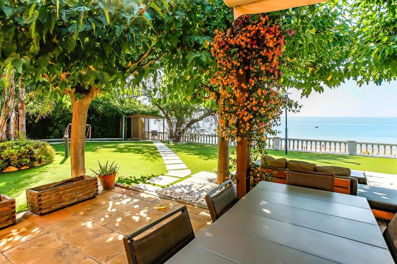 Foto 33c71659-b134-4832-ab19-a5eefba8978c. Affitto casa con riscaldamento piscina in Barri de Mar Vilanova i la Geltrú