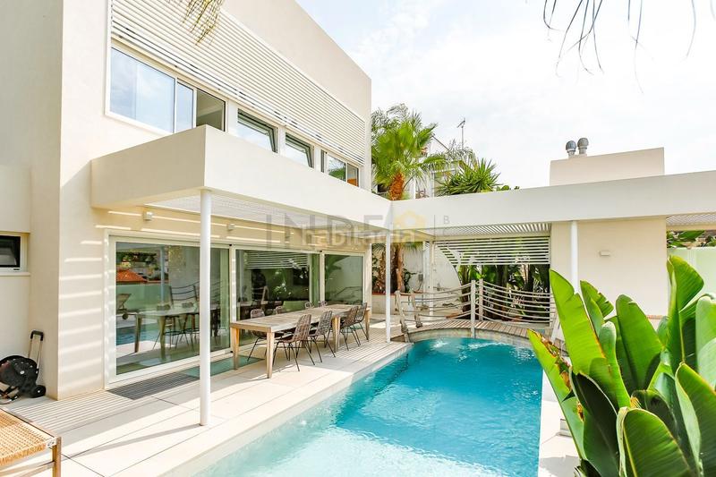 Foto b30bcc4f-6a0d-47b6-9810-404caf634a25. Location maison avec chauffage parking piscine dans Sitges