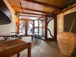 Local Comercial a Centre. En venta local con licencia musical en el centro de sitges.