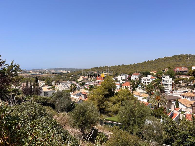 Foto 7839a179-1b4d-4a04-84a3-be7d0fc68740. Wohngrundstück in Levantina - Montgavina - Quintmar Sitges
