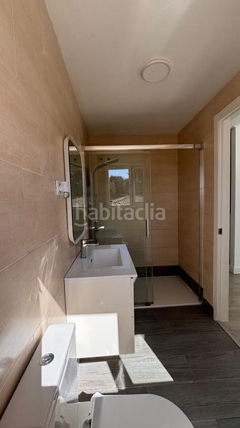 Foto 8b101126-15d3-4398-9a36-0160b59f1e01. Casa amb piscina a Olivella