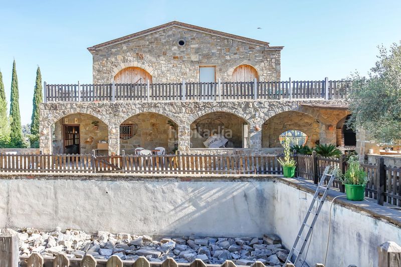 Foto 6b613e37-d745-4d35-94e2-9b733674143f. Casale con riscaldamento parcheggio piscina in Sant Vicenç de Castellet