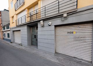Miete Geschäftsraum in Les Roquetes. Local industrial en alquiler  roquetes  sant pere de ribes
