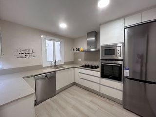 Miete Etagenwohnung in Centre. Bonito piso céntrico a 500 metros del mar