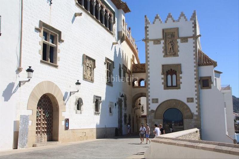 Foto 0bd30d57-d14c-490e-9f26-6a551b9220fe. Local comercial  en el centro . en Sitges