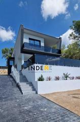 Maison à Mas Alba. Casa independiente con piscina