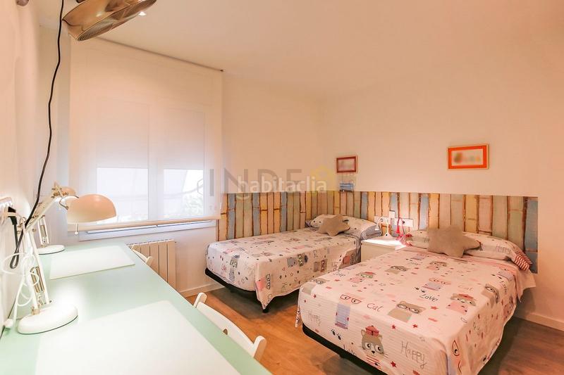 Foto 0a4f8cdb-470f-4c2c-b3d4-c5a046daa9fc. Piso magnifico piso a 400 metros del mar y con piscina comunitaria en Sitges