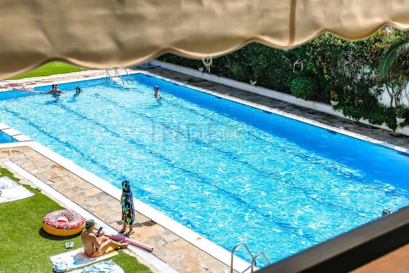 Foto 3f390672-bbec-4208-ad2f-56402a1edd8d. Piso magnifico piso a 400 metros del mar y con piscina comunitaria en Sitges