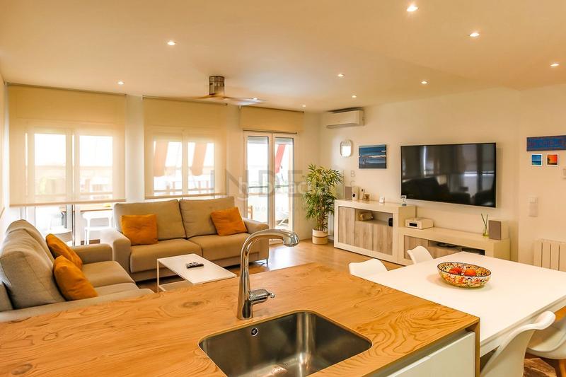 Foto fe02f8ea-28f4-47b2-b2f9-6c495e5c5e76. Piso magnifico piso a 400 metros del mar y con piscina comunitaria en Sitges
