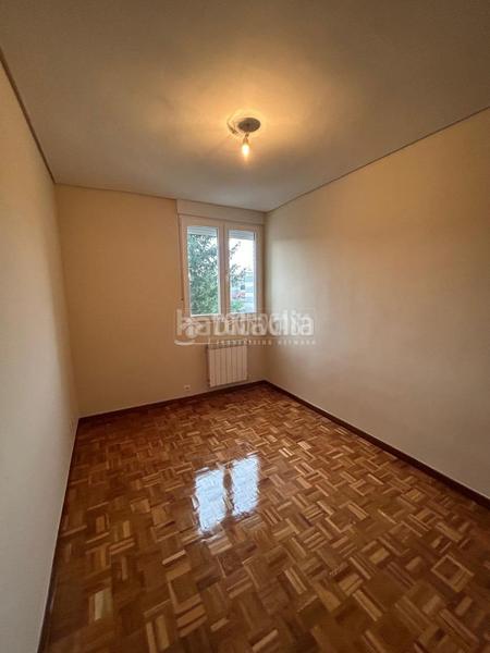 Foto 7db3abb3-62d3-4bbb-8e5c-6004f5fab957. Alquiler piso  en alquiler en Aluche Madrid