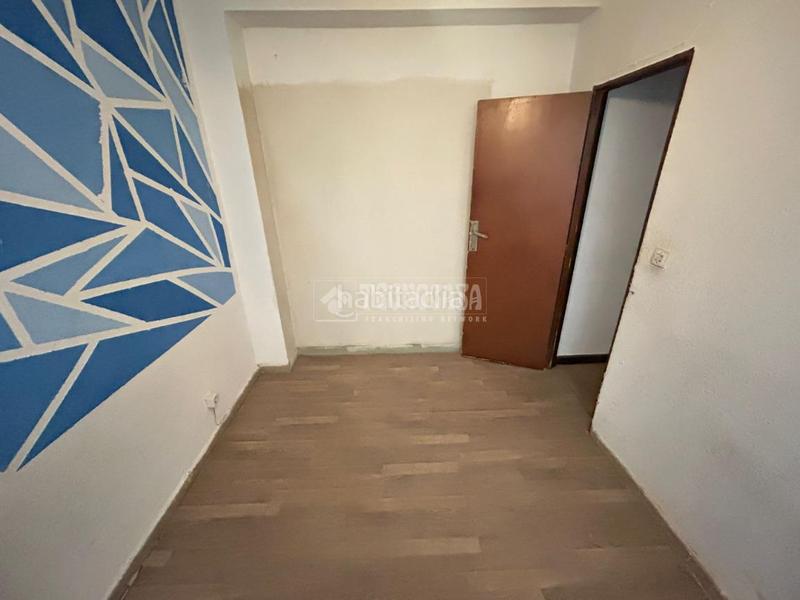 Foto eb839f2d-d2ff-47a7-854b-74053c24e472. Appartement dans Aluche Madrid