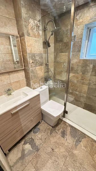 Foto 3f7ce1b1-c03f-4779-8df5-f70df3508491. Piso  en venta en Aluche Madrid