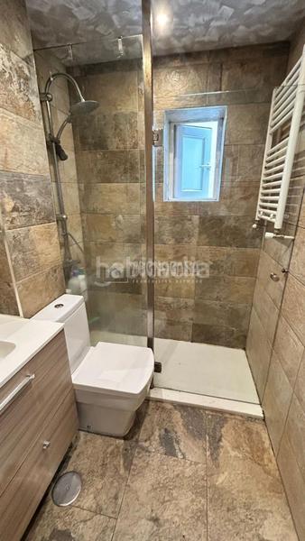 Foto 700b6318-2e38-4eff-849b-40bb584c13ac. Piso  en venta en Aluche Madrid