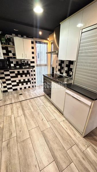 Foto 8254ae1b-503b-4e4d-88e1-45b181c643fc. Piso  en venta en Aluche Madrid