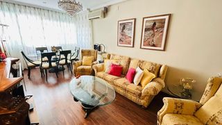 Etagenwohnung in Aluche. Piso en venta en madrid