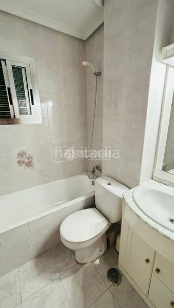 Foto 34c9dc36-e297-4e69-b911-e97d4ad5ffb6. Pis a Aluche Madrid