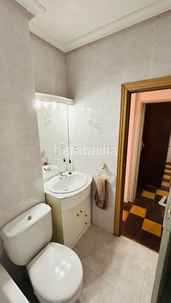 Foto e23210d2-888f-4f55-b23b-6fe80e4f5615. Pis a Aluche Madrid