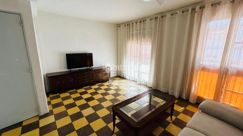Foto f6f1accf-f832-44c8-93f2-7f21234594ff. Pis a Aluche Madrid