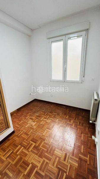 Foto f607bc9c-f38e-4a0f-a0f1-0fe4caf9184e. Pis amb calefacció aparcament a Aluche Madrid