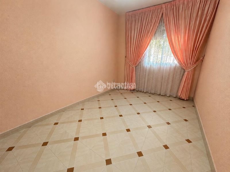 Foto c31c456c-6b8b-4ffd-9e60-7f6d4db5522f. Piso  en venta en Aluche Madrid