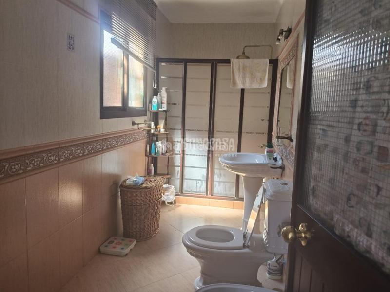 Foto 1b8fe5c0-05f4-47b4-bf6c-5ce2441390f7. Casa con parcheggio in La Motilla - Fuente del Rey Dos Hermanas