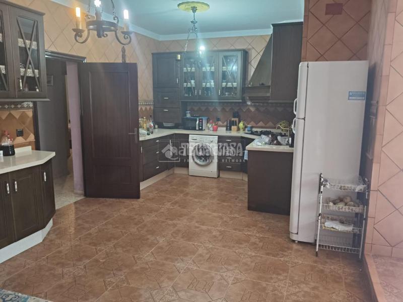 Foto 4b3f643a-0756-4c40-841a-9470c38fbfd8. Casa con parcheggio in La Motilla - Fuente del Rey Dos Hermanas