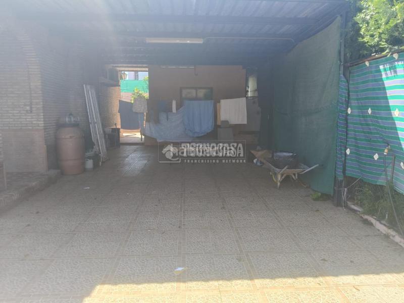 Foto ff5947f4-44da-4dd7-93d6-4f45cf517628. Casa con parcheggio in La Motilla - Fuente del Rey Dos Hermanas