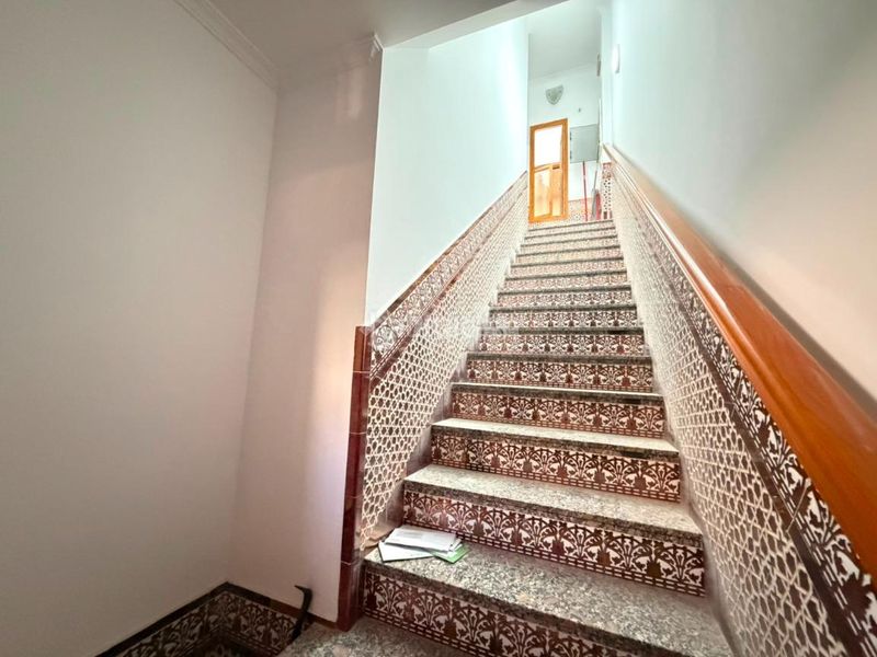 Foto 44973d73-dde0-49ff-9a1d-68cddf94785b. Casa amb aparcament a Centro - Doña Mercedes Dos Hermanas
