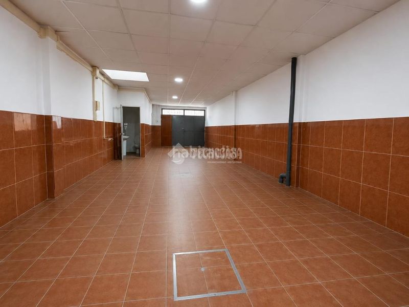 Foto a412ada5-98da-4f64-90bd-db9c5ff5d8af. Casa amb aparcament a Centro - Doña Mercedes Dos Hermanas