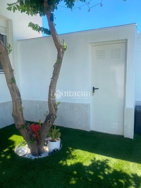 Foto 68efea21-0c80-4a55-9bd3-be5518e3a8f0. Casa aparellada a La Hacienda - Nueva Andalucía Dos Hermanas