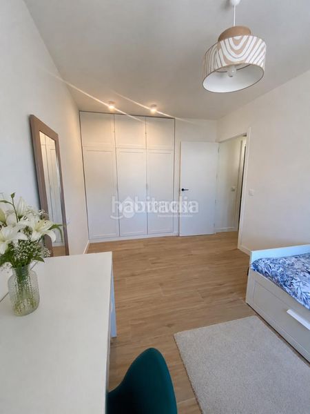 Foto 7d16fb89-8549-4bef-a1e2-6f7309d323aa. Casa aparellada a La Hacienda - Nueva Andalucía Dos Hermanas