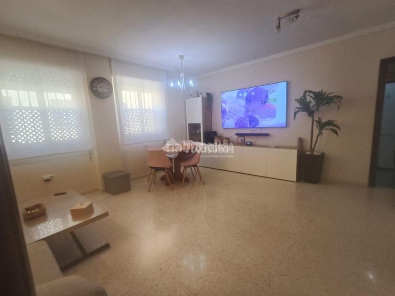 Foto 9f626a01-61ad-497e-85e5-cf044916732d. Pis amb aparcament a Centro - Doña Mercedes Dos Hermanas