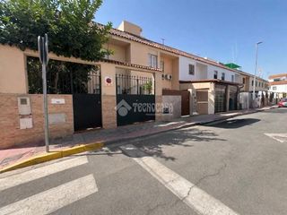 Casa aparellada a El Arenal - La Pólvora