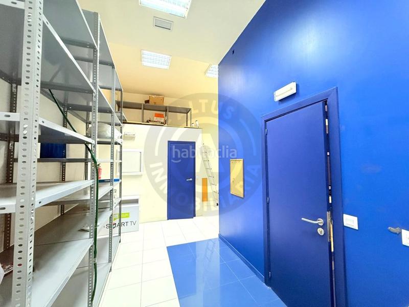 Foto 3eed6589-ac86-4c9b-b84c-c6493150155c. Alquiler local comercial en calle leon leal 7 local en alquiler en la calle león leal. . en Cáceres